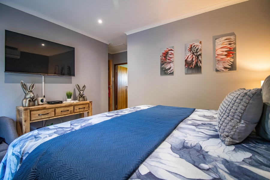 3 Bedroom Property for Sale in Lovemore Park Eastern Cape